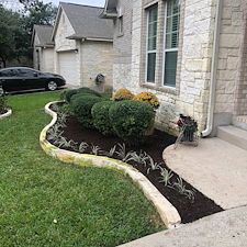 Transform-Your-Garden-The-Benefits-of-Mulching-for-Healthy-Soil-and-Vibrant-Plants 0